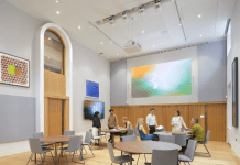 Sennheiser con el sistema TeamConnect Ceiling 2 de Sennheiser, TCC 2 redefinen los eventos en la histórica Academia Británica sistema TeamConnect Techo 2 (TCC 2) de Sennheiser para eventos, presentaciones, reuniones y colaboraciones