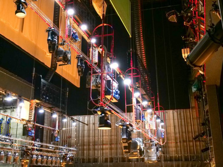 mejores-soluciones-a-medida-para-teatros-y-escenografia