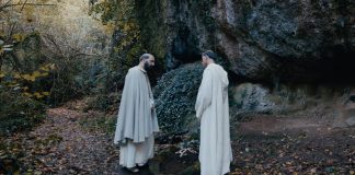 Escena del largometraje independiente “Joachim and the Apocalypse” filmada en exteriores con la cámara URSA Mini Pro 12K en formato Blackmagic RAW