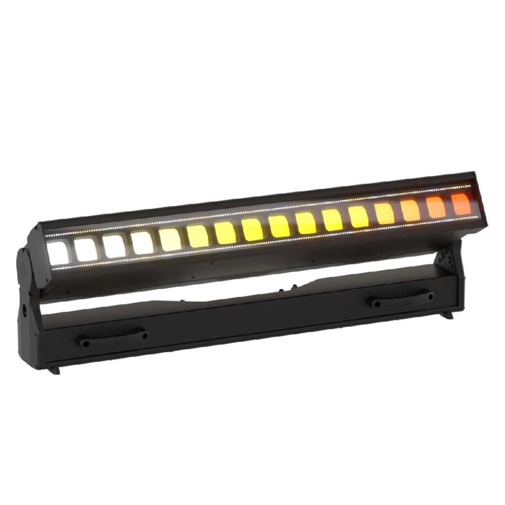 Barra motorizada LED Astra Blade100IP de Prolights, con control por píxel y protección IP65, diseñada para efectos escénicos dinámicos en interior y exterior.