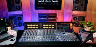 Oracle - Studio shot, front