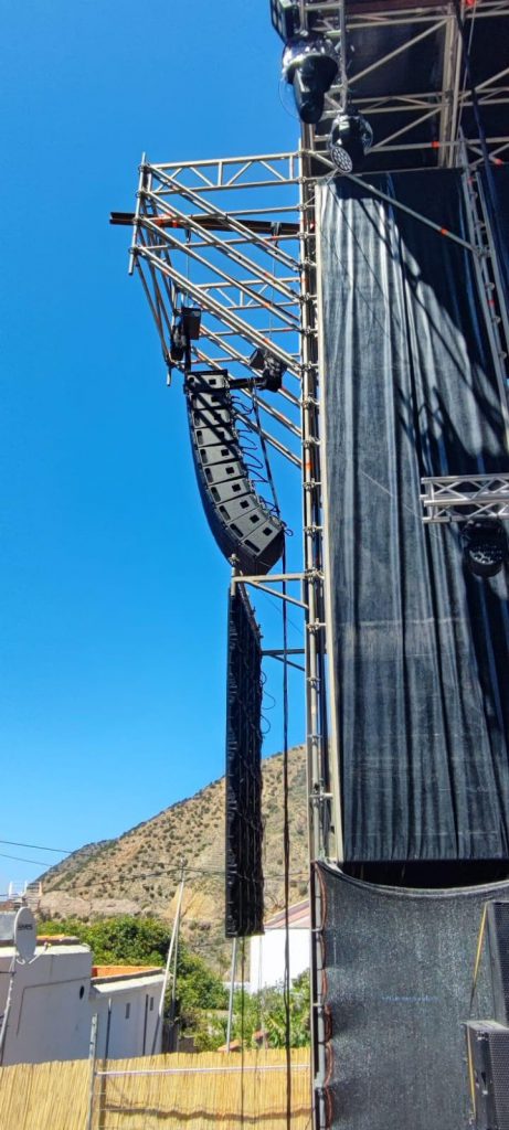 Sistema de altavoces profesionales Adamson S10 instalados por Eventalia La mejor tecnología de sonido e iluminación profesional