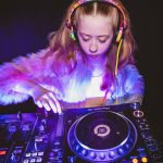 pioneer-dj-alphatheta-próxima generación jovenes- infantiles talentos-dj-raver-tots