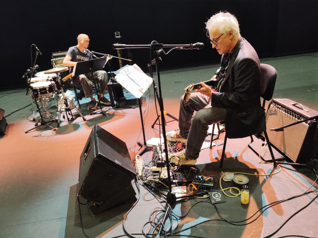 Músicos ensayando en el Teatro Victoria Eugenia con micrófonos Austrian Audio suministrados por Zentralmedia durante el Festival de Jazz de San Sebastián.