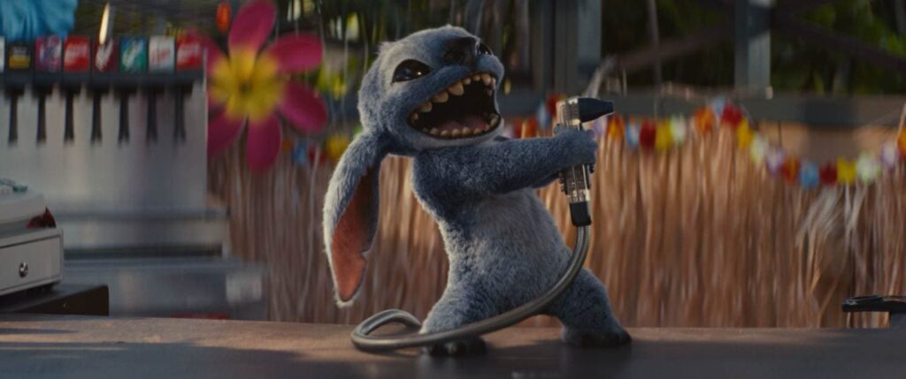 Stitch en acción en «Lilo y Stitch» (2025), una de las películas que usó productos de Blackmagic Design.