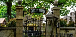 Christie en Ghostly Manor
