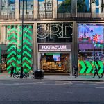 Pantallas LED transparentes de Traulux by Charmex: innovación visual para retail, escaparatismo y espacios comerciales