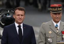 URSA Cine en la Fiesta Nacional de Francia: la experiencia inmersiva que revoluciona el Apple Immersive Video Cámara URSA Cine captando el desfile del Día Nacional de Francia junto al presidente Macron.