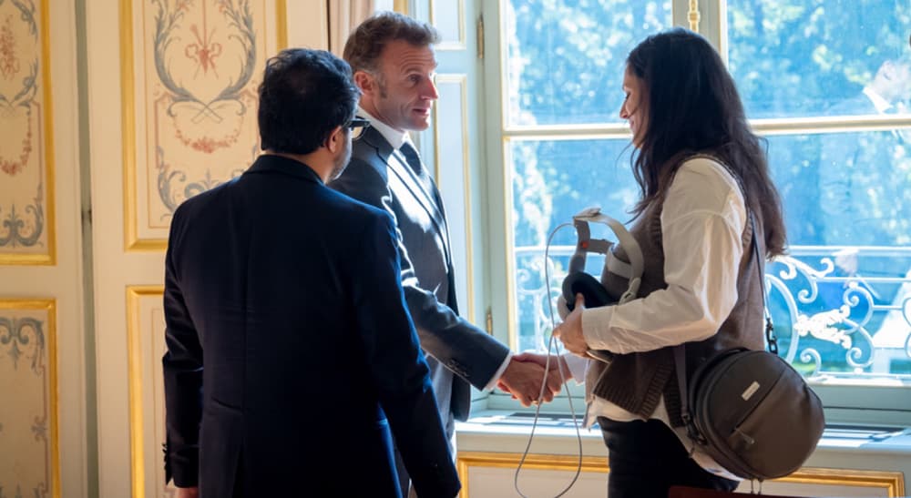 El presidente Emmanuel Macron participa en la grabación inmersiva con URSA Cine en la Fiesta Nacional de Francia.