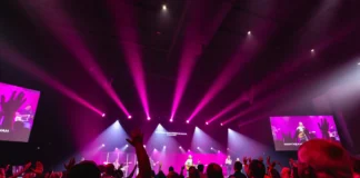 Spectera en revolution church