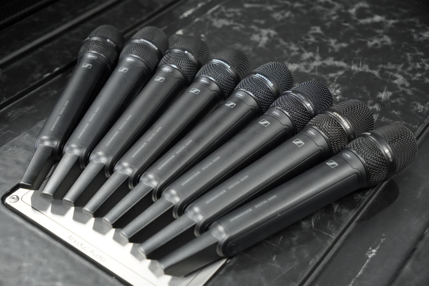 Micrófonos Sennheiser SKM 6000 utilizados por Arxiduc Audio en producciones profesionales.
