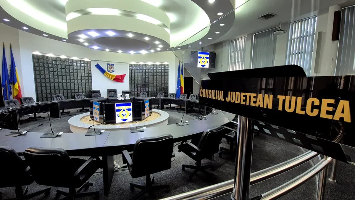 Caso de éxito AREC en Tulcea: modernización audiovisual del pleno del Consejo del Condado con solución AREC LS-200.