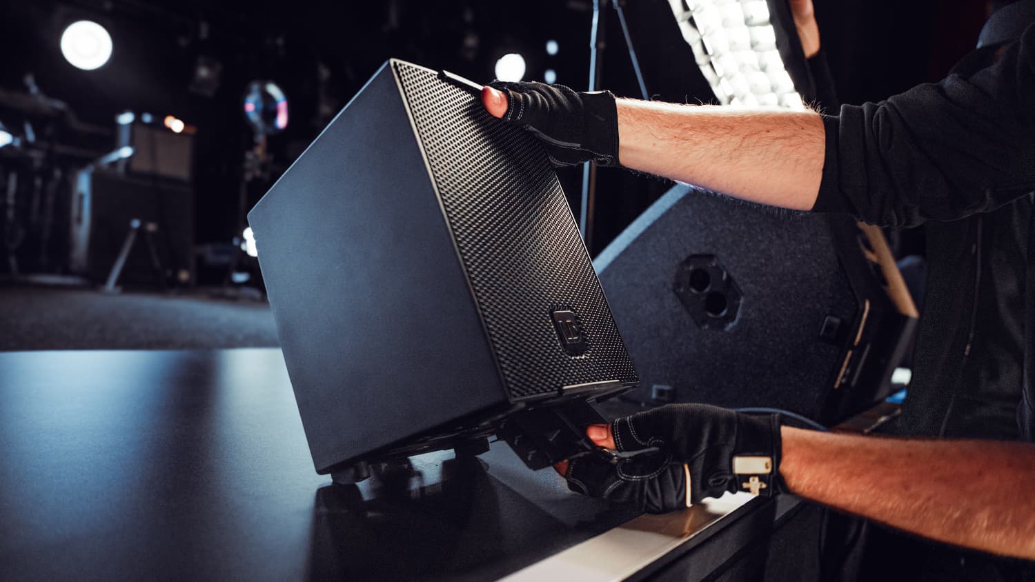 MAILA pasivo LD Systems en configuración de refuerzo sonoro para eventos y alquiler profesional