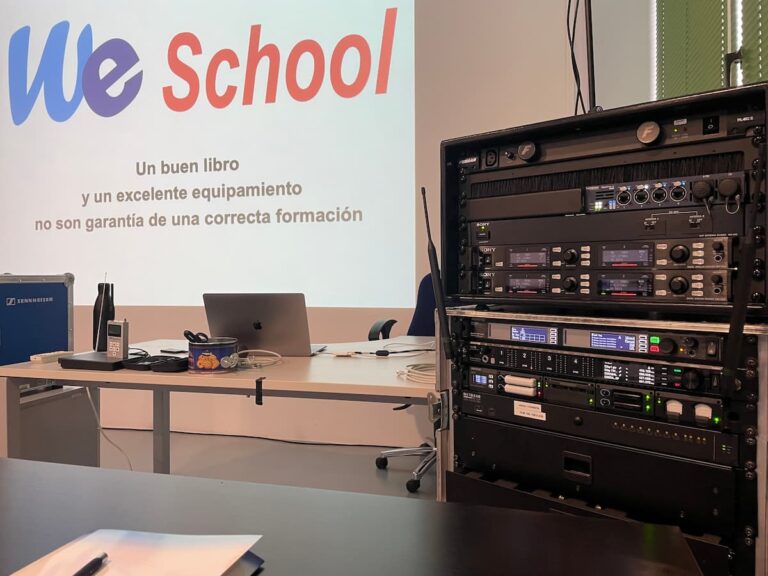 Curso Profesional de Coordinación y Operación de Sistemas RF en Madrid (10–12 marzo 2026). Formación avanzada en gestión de espectro UHF y sistemas inalámbricos.