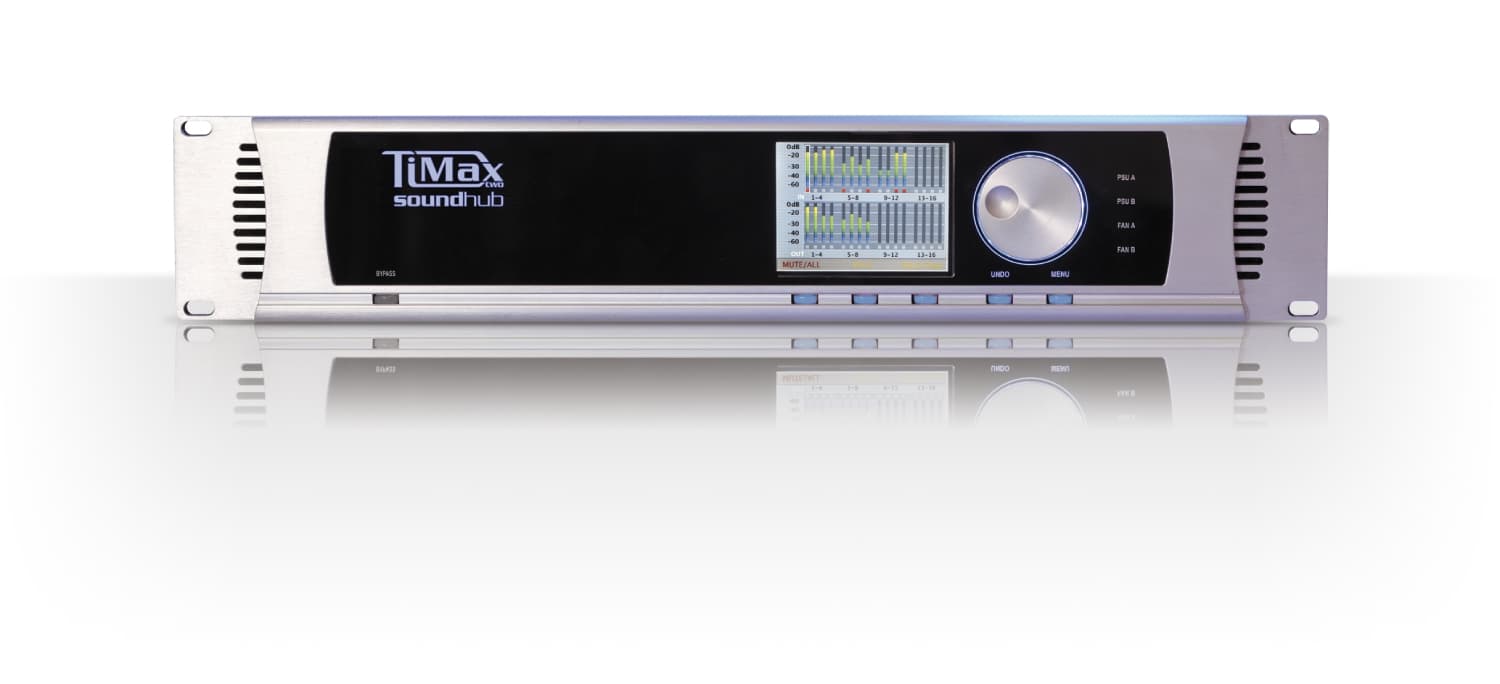 TiMax en España: procesador TiMax SoundHub en rack para audio espacial inmersivo y show control.