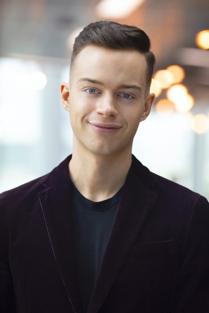 inteligencia-artificial-salas-reunion-av-iso-42001