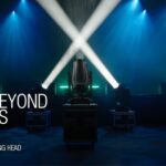 OPUS X4 IP de Cameo en escenario con haces de luz para producciones de exterior