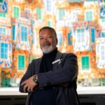 Michael Blackman en SAVe 2026 Global Conference con proyección audiovisual creativa