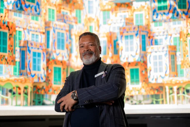 Michael Blackman en SAVe 2026 Global Conference con proyección audiovisual creativa