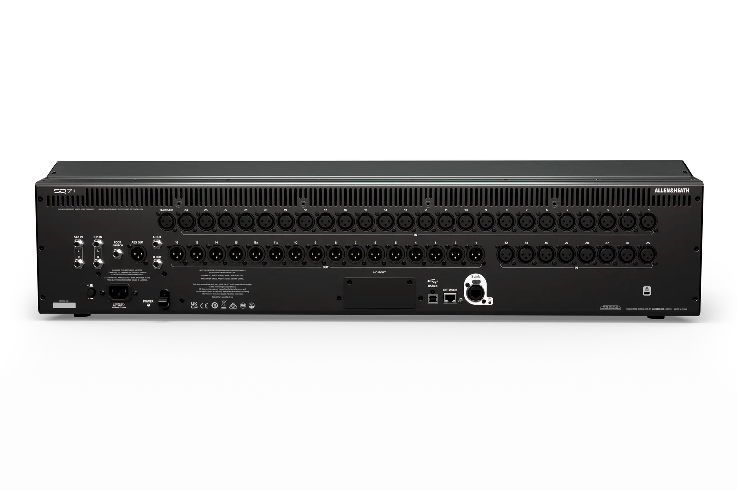 Panel trasero del Allen & Heath SQ7+ con SLink, USB y ranura compatible con Dante