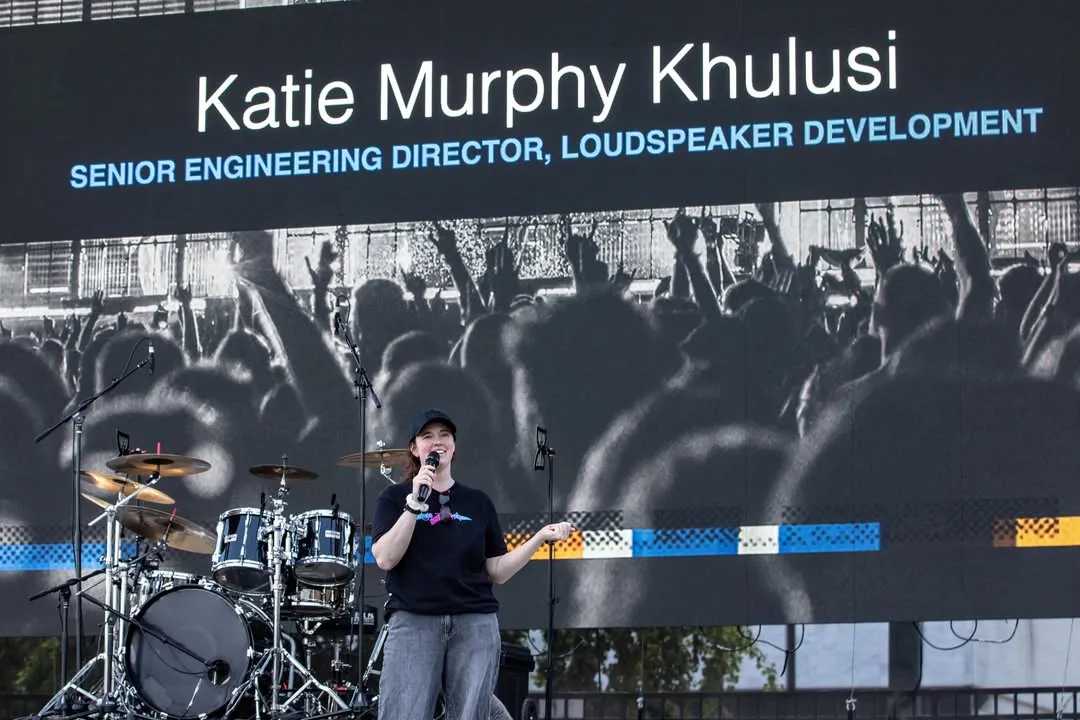 Katie Murphy Khulusi, Senior Engineering Director de Loudspeaker Development en Meyer Sound