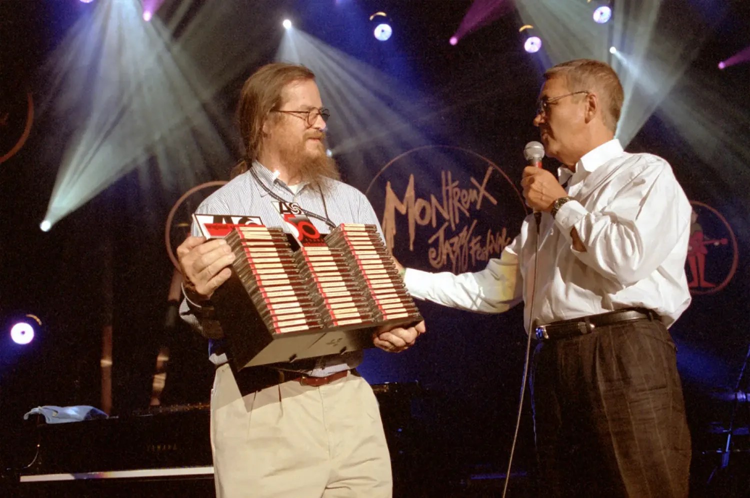 John Meyer junto a Claude Nobs en Meyer Sound Montreux Jazz Festival, origen de la colaboración con el certamen suizo