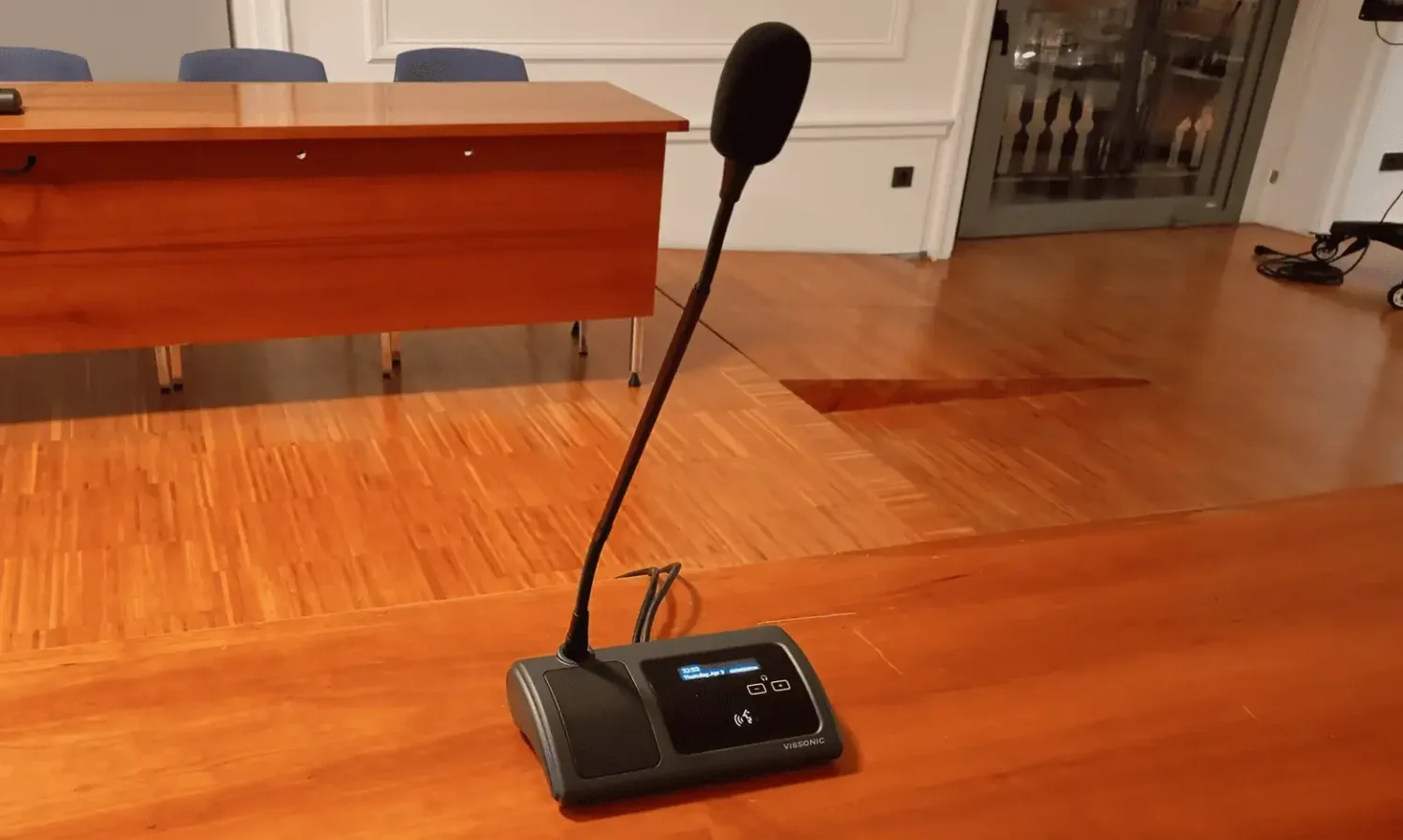 Micrófonos Vissonic VIS-M485 cardioides en el Ayuntamiento de Sant Feliu de Guíxols