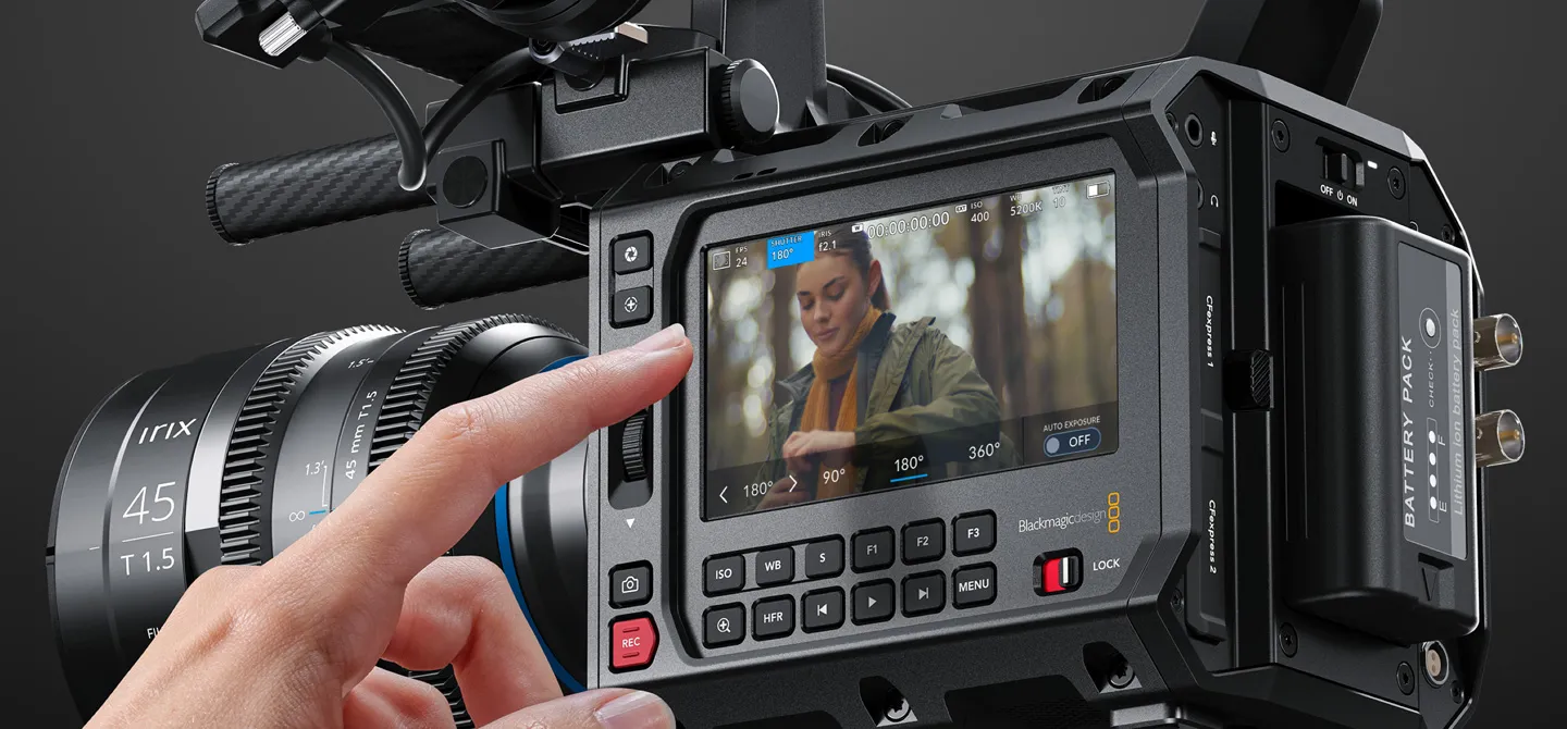 Controles físicos de la Blackmagic PYXIS 12K para operadores de cámara