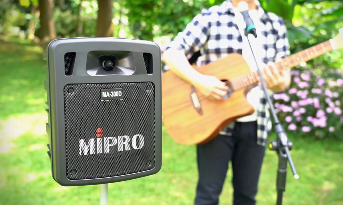 Altavoces portátiles profesionales MIPRO serie MA para eventos al aire libre