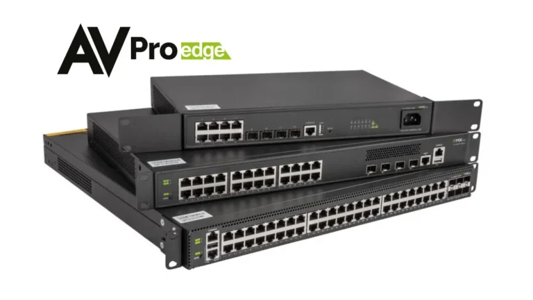 Switches AVPro Edge MXnet de la serie P apilados en formato rack para instalaciones AV sobre IP