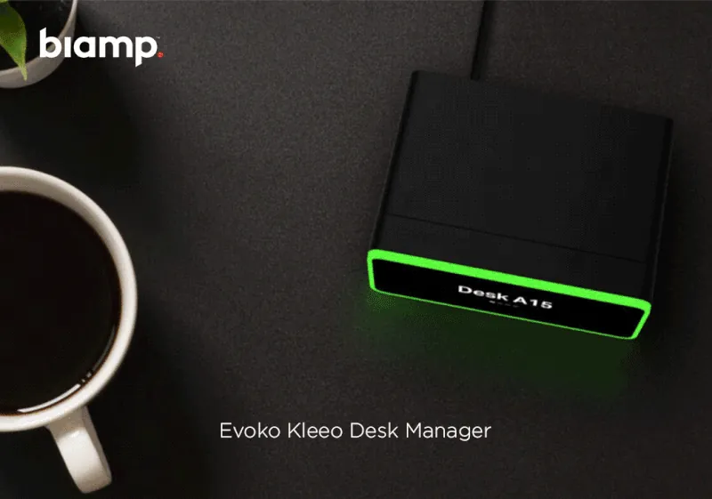 Reserva de escritorios: 10 preguntas frecuentes sobre cómo funciona 2 Dispositivo Evoko Kleeo alternando entre los estados disponible en verde, reservado en naranja y ocupado en rojo sobre un escritorio