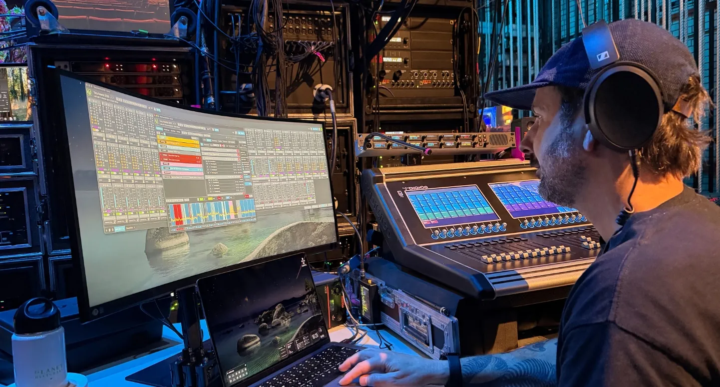 Sennheiser Spectera firma su mayor despliegue broadcast en EE. UU. durante los Premios Tony 2 Equipo de RF monitorizando Sennheiser Spectera con SoundBase Pro en los Premios Tony