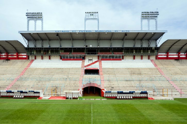Bose Professional en el Estadio Municipal de El Alto: sistema de audio con ArenaMatch 3 Estadio Municipal de El Alto con certificación CONMEBOL