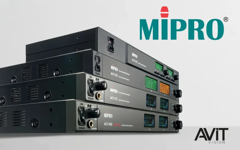 MIPRO estructura sus sistemas inalámbricos en siete series ACT para directo, educación e instalación AV 4 Receptores inalámbricos MIPRO ACT-828, ACT-727, ACT-525 y ACT-323 apilados uno sobre otro.