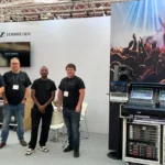 Stand de Sennheiser con sistemas de audio profesional en una feria del sector