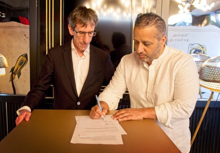 ALIA y AVIXA en la firma del acuerdo para el sector audiovisual en España