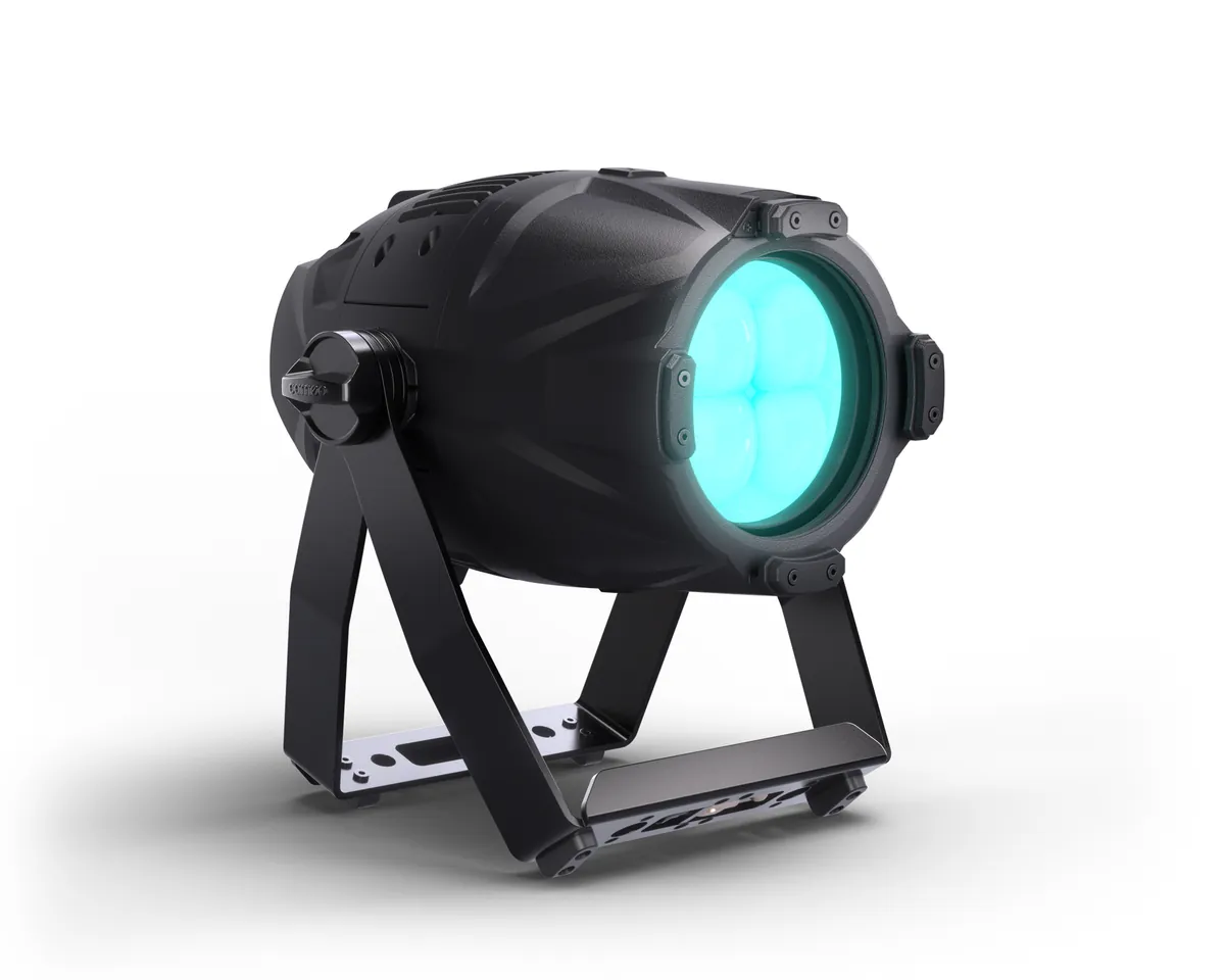 Foco PAR LED Cameo ZIYA 200 con cuatro LED RGBL y óptica multilente