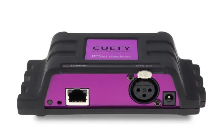 Controlador Cuety LPU-2 de Visual Productions con puerto Ethernet y salida DMX-512