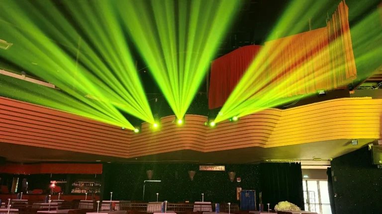 PROLIGHTS JET BEAM 120 IP instalados en Benidorm Palace para efectos de iluminación